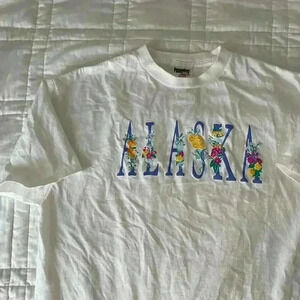 Floral alaska white graphic t shirt XL cottagecore prairie